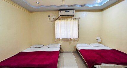 Hotel Sai Aditya Room Type - Family Four Bed Non A.C.