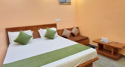 Liveotel Room Type - Standard Double Bed Room