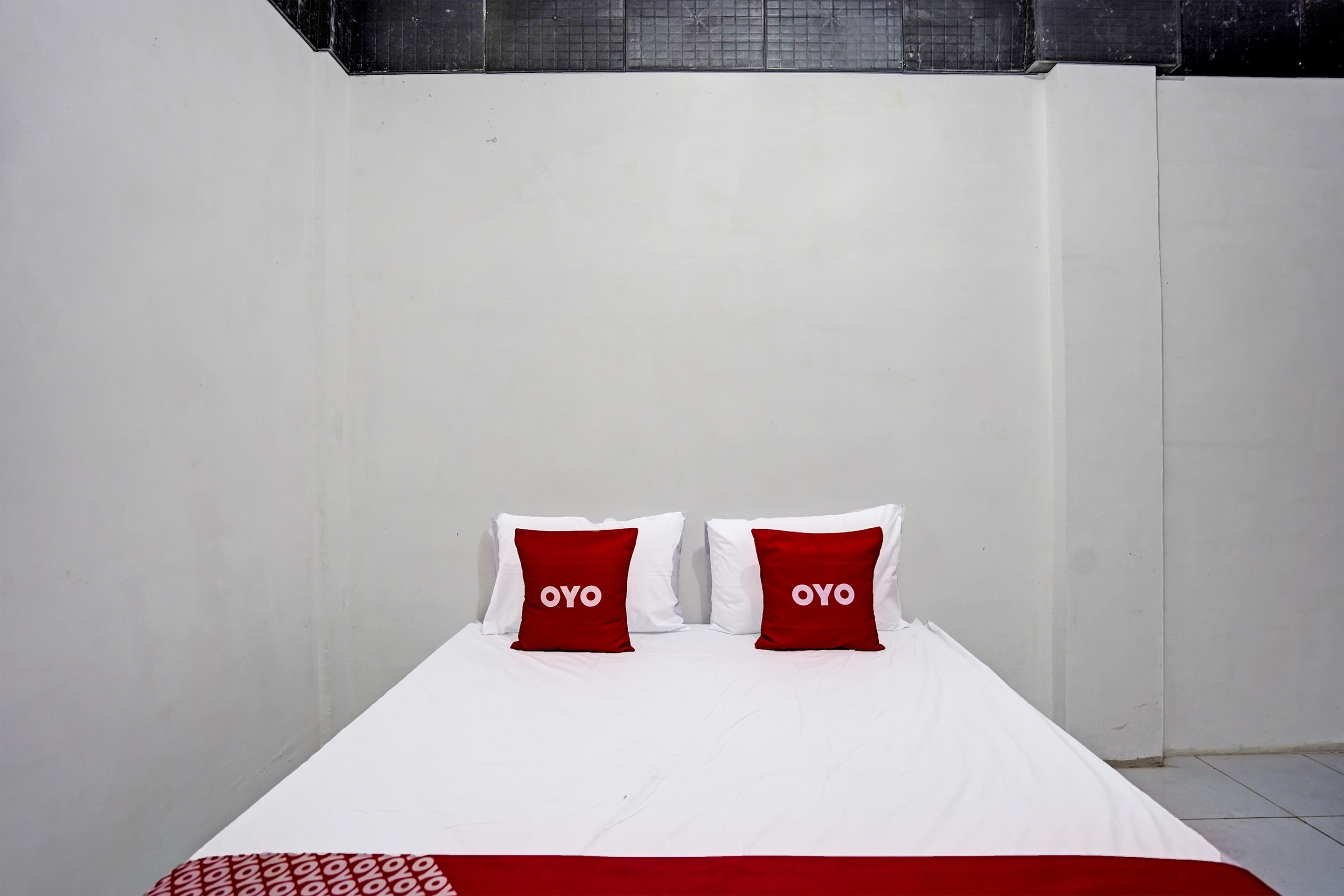 Hotel O Villa A1 - Tap to explore photos