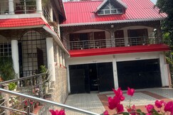 Thulung Homestay @ Swimming Pool