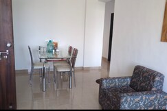 Luxurious 3 BHK apart for 8 to 15 ppl 8k party