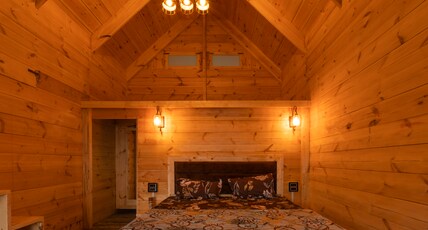 Wolf and woods Room Type - Premium cottage