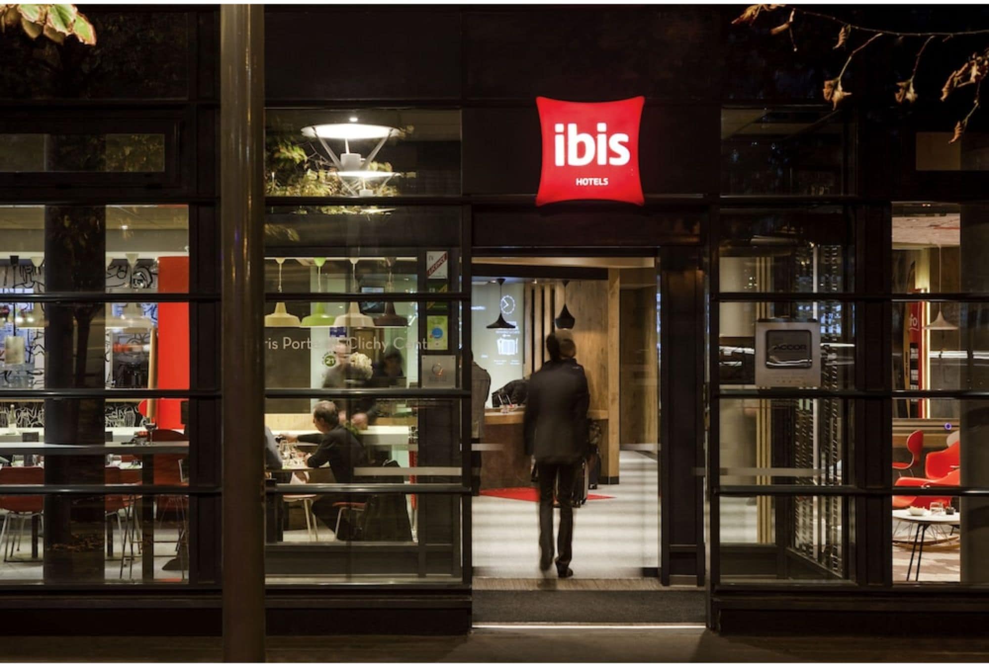 ibis Paris Porte de Clichy Centre - Tap to explore photos