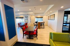 Holiday Inn Express & Suites SALINAS
