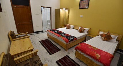 BALBIR NIWAS GUESTHOUSE Room Type - DAISY