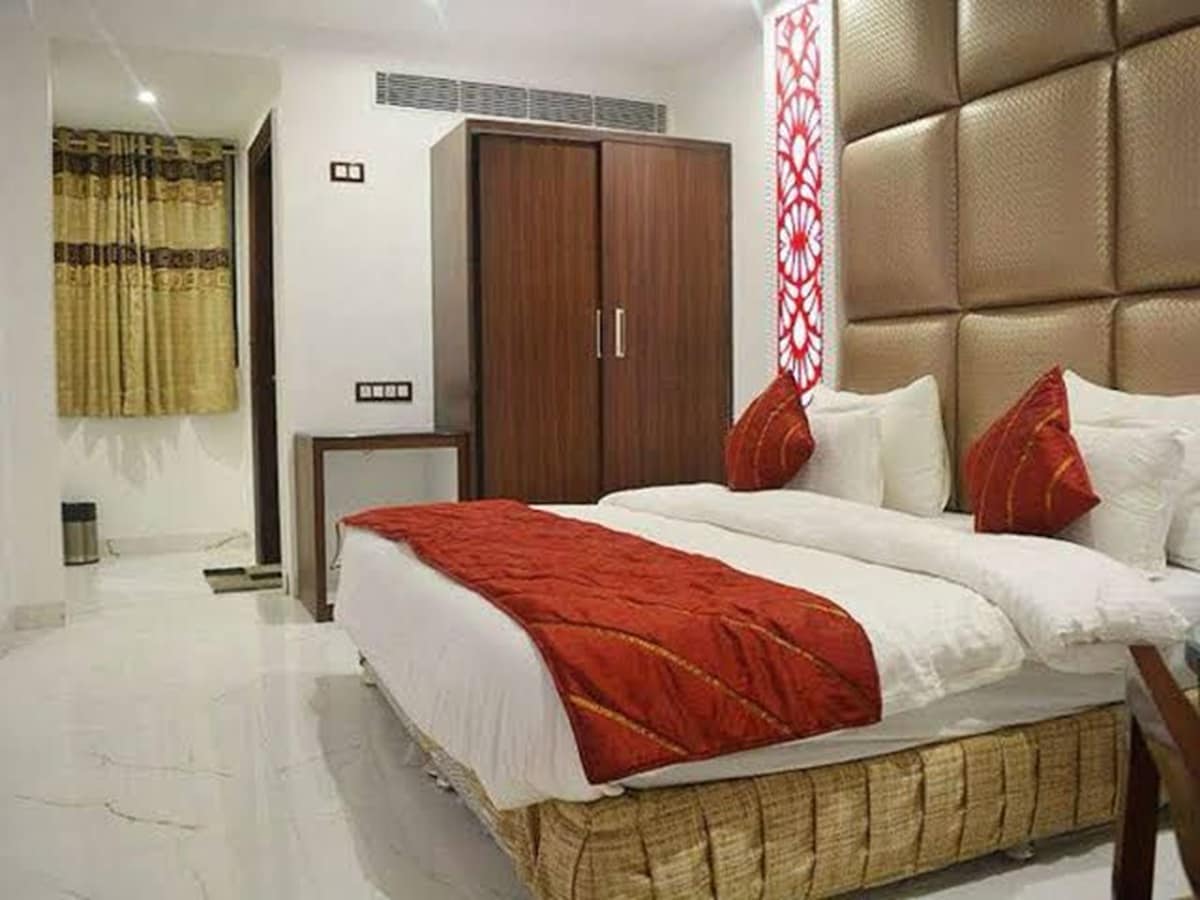 Hotel S Villa - Tap to explore photos