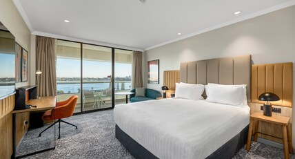 Crowne Plaza PERTH Room Type - 1 Queen Premium Swan River View Balcony High Floor Crowne Plaza PERTH Room Type - 1 Queen Premium Swan River View Balcony High Floor