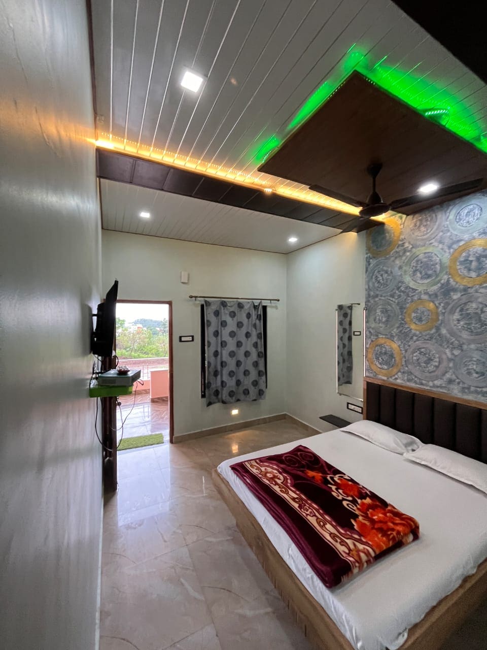 Resort Shivneri - Tap to explore photos