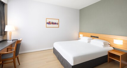 Crowne Plaza Milan - Linate Room Type - 1 King Premium Pet Friendly