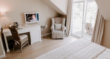 Heikendorf Ostsee Strandhotel mit Sauna by Belvilla Room Type - Double Room with Sea View
