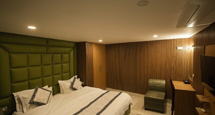 Hotel Asian Comfort Room Type - Deluxe Room