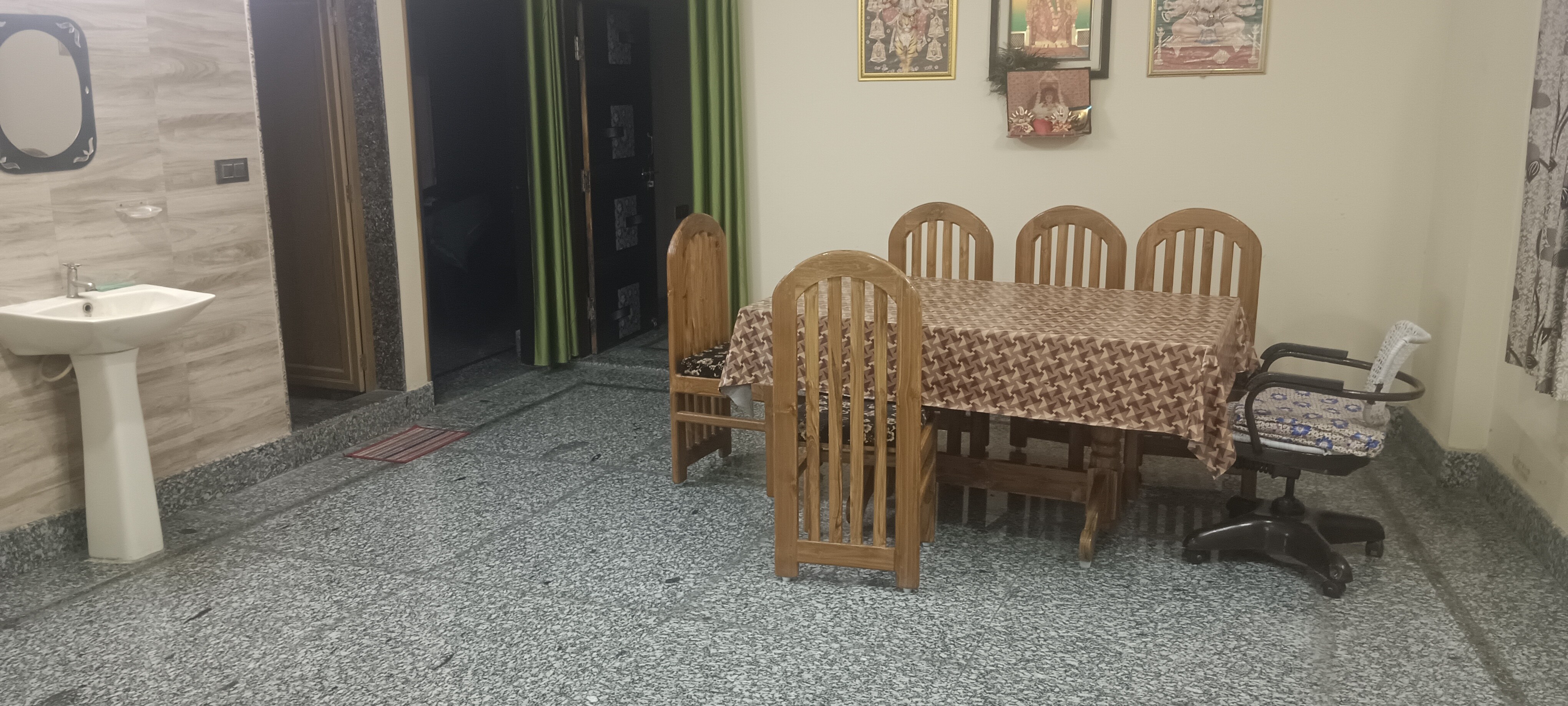 Akashdeep homestay - Tap to explore photos