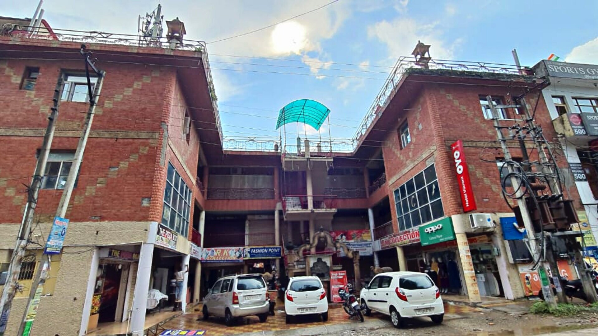 Hotel Vikrant - Tap to explore photos