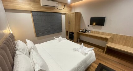 Hotel Cosmos Room Type - Premium Room