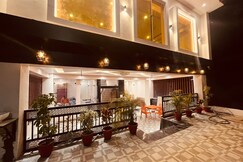 SHRI ANANDAM INN