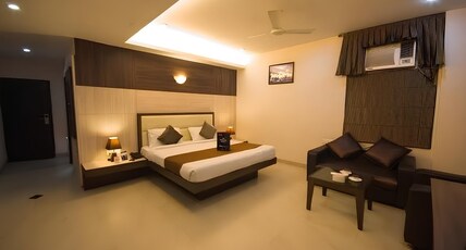 SHREE JI HOTEL AND RESTAURANT Room Type - Bedroom 2