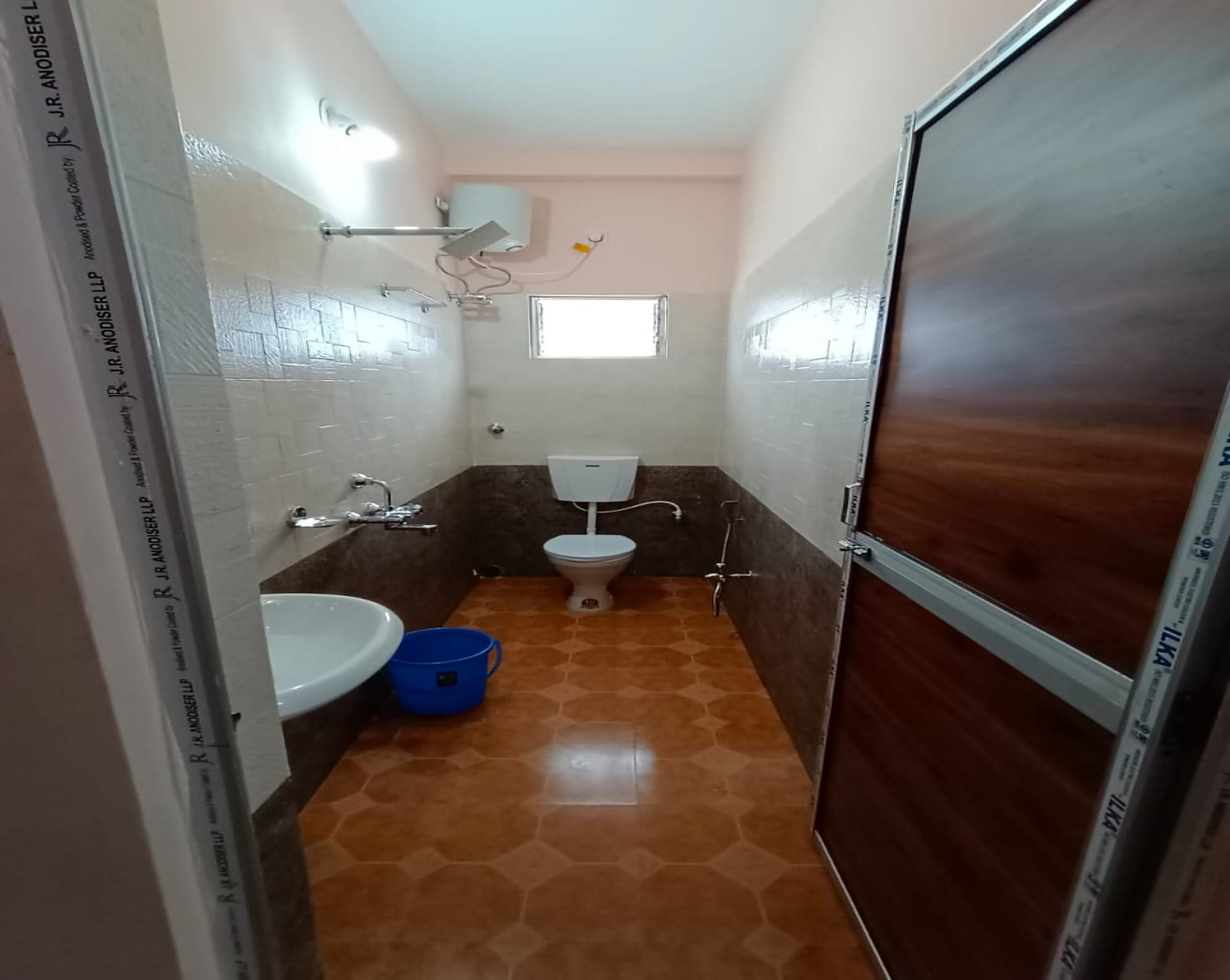 Utsav Inn - Tap to explore photos