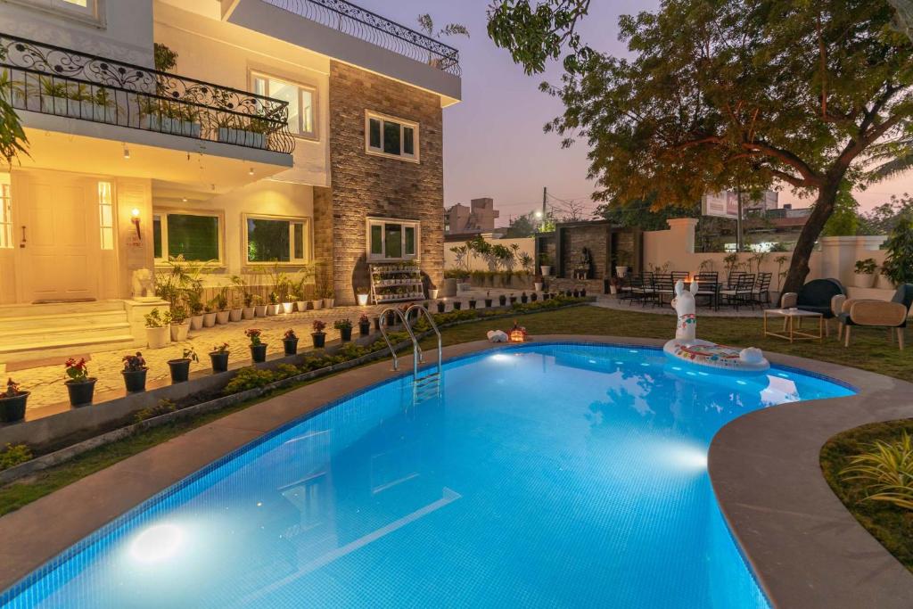 1 Amiras Luxury Villas By HST Hospitality - Tap to explore photos