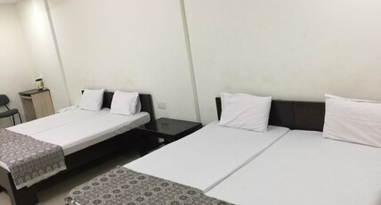 VRP Guest House Room Type - deluxe four bed family room