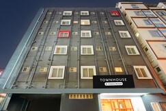 Super Townhouse Karmelaram Railway Station Sarjapur