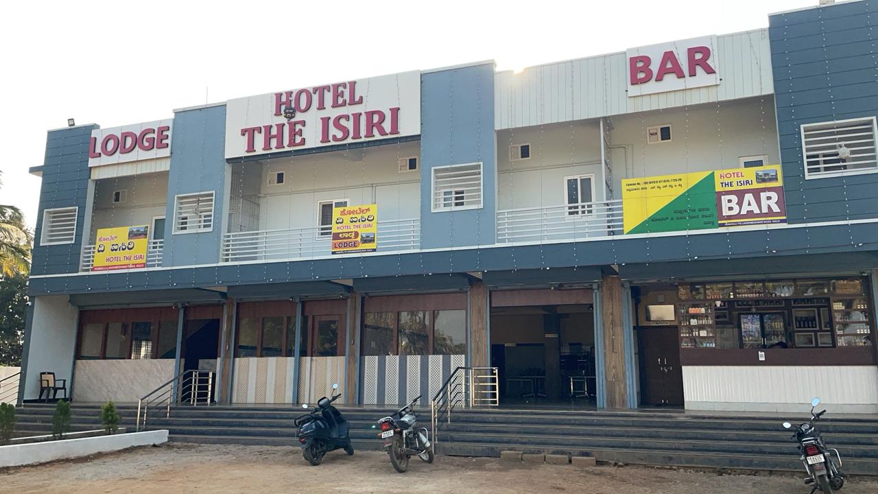 HOTEL THE ISIRI - Tap to explore photos