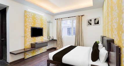 Townhouse Sector 51 Noida Near Metro Station Room Type - Classic with Balcony Townhouse Sector 51 Noida Near Metro Station Room Type - Classic with Balcony