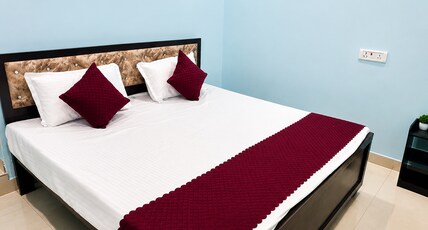 Srimanta Sankardeva Sadan Room Type - AC Double Room 1