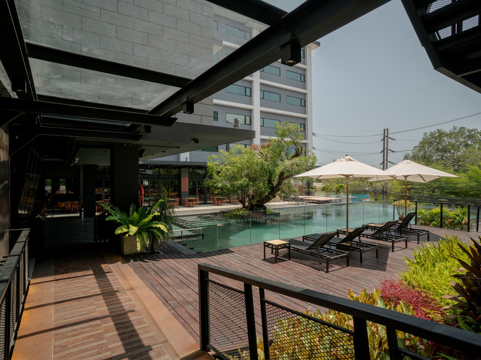 Dara Hotel - Tap to explore photos