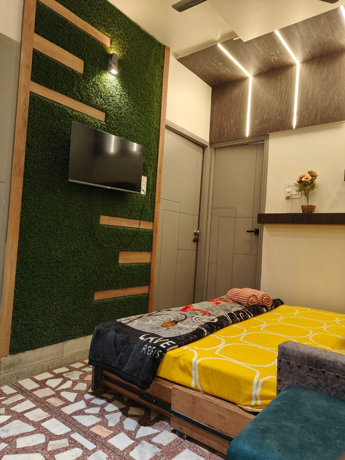 Naari home stay - Tap to explore photos