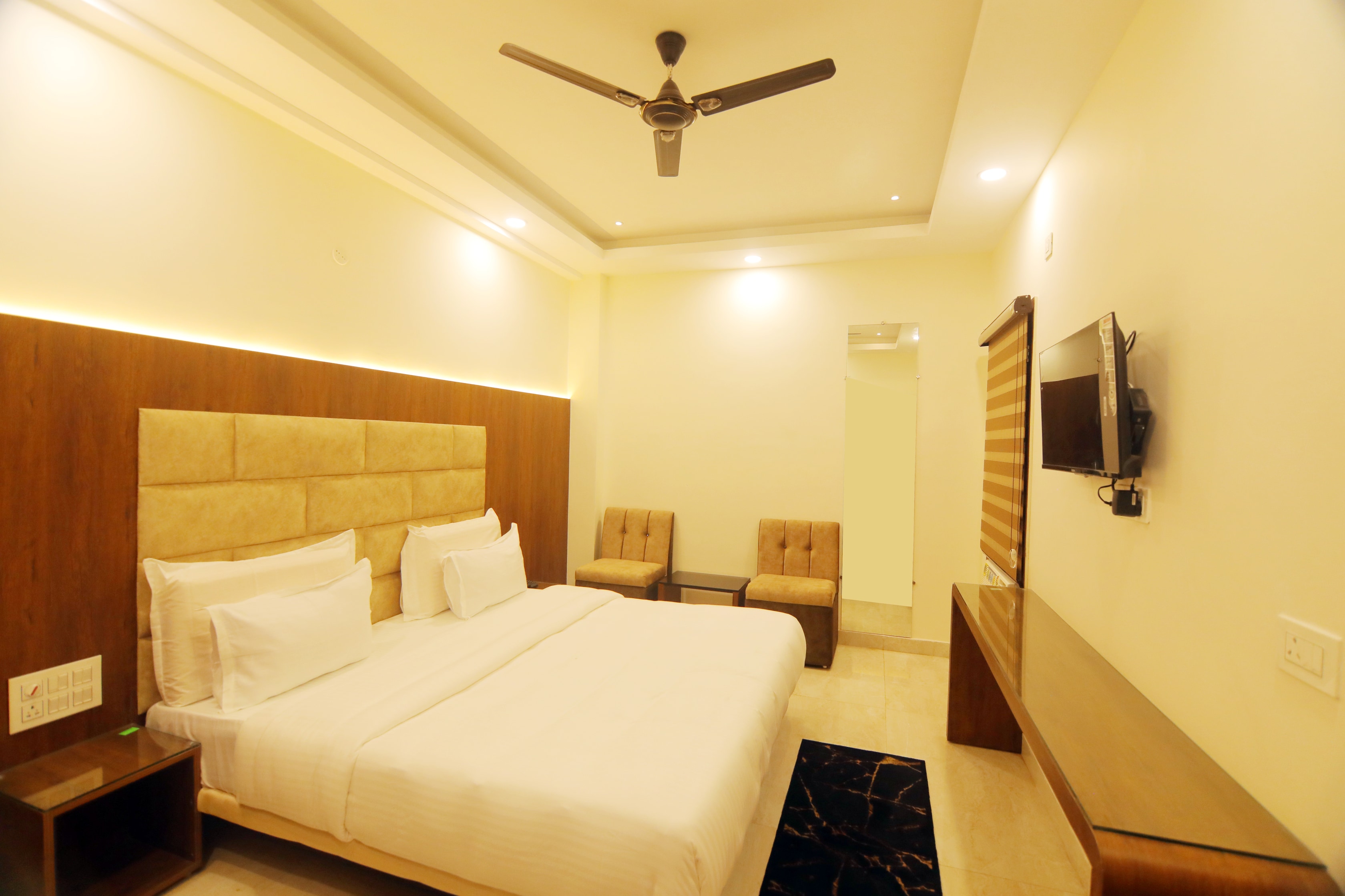 Hotel Teertham Haridwar - Tap to explore photos