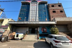 HOTEL BUDHA VIHAR