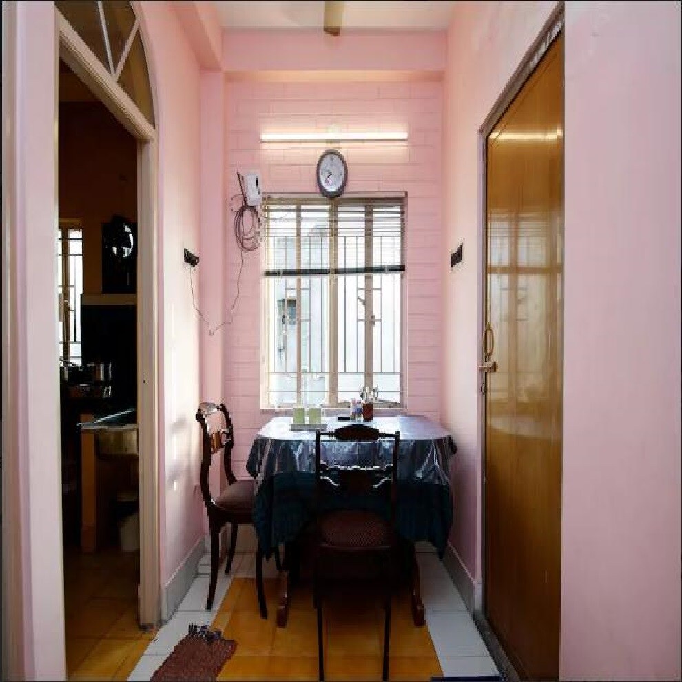 Single Occupancy Room at Patuli - Tap to explore photos
