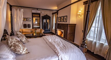 The Himalayan Room Type - Run Of The House with Bathtub