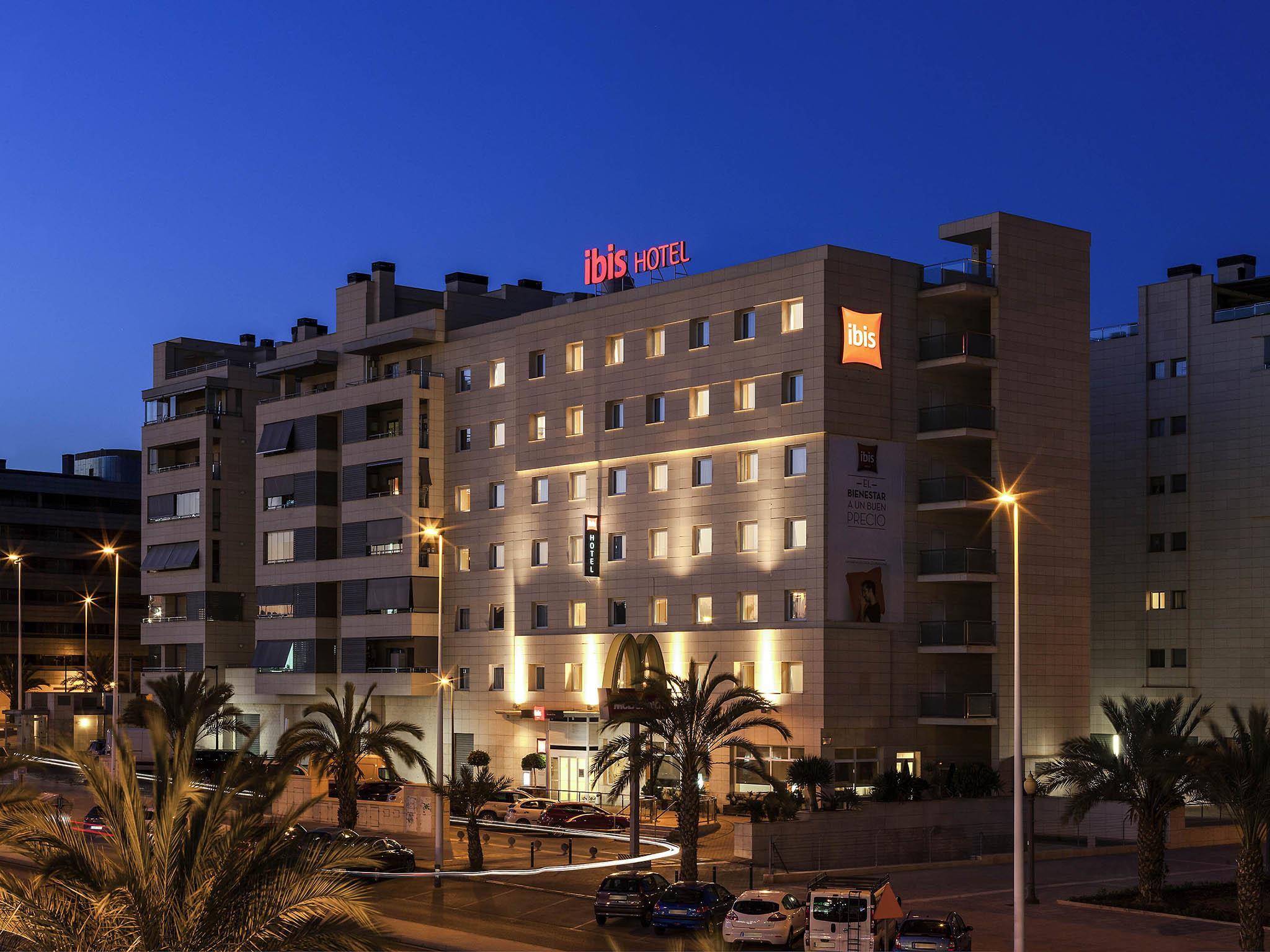 Hotel ibis Elche - Tap to explore photos