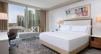 InterContinental San Diego Room Type - 1 King Premium Club Lounge Access