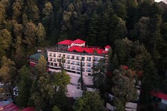 Regenta Place Dalhousie Just 500 meter walkable from Mall Road