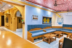 Hotel Moonlight (Pure Vegetarian)