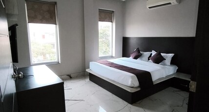 Hotel Golden Olive Room Type - King Room