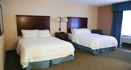 Hampton Inn by Hilton MOREHEAD Room Type - 2 QNS ACCESSIBLE W TUB NS