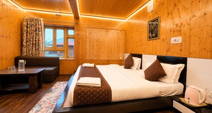 Green Top Resort Room Type - Deluxe Room(Block- B)