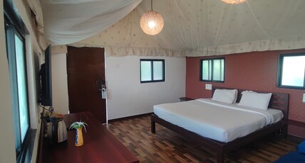 Hiranya Nature Retreat Room Type - Poolside Glamping Tents