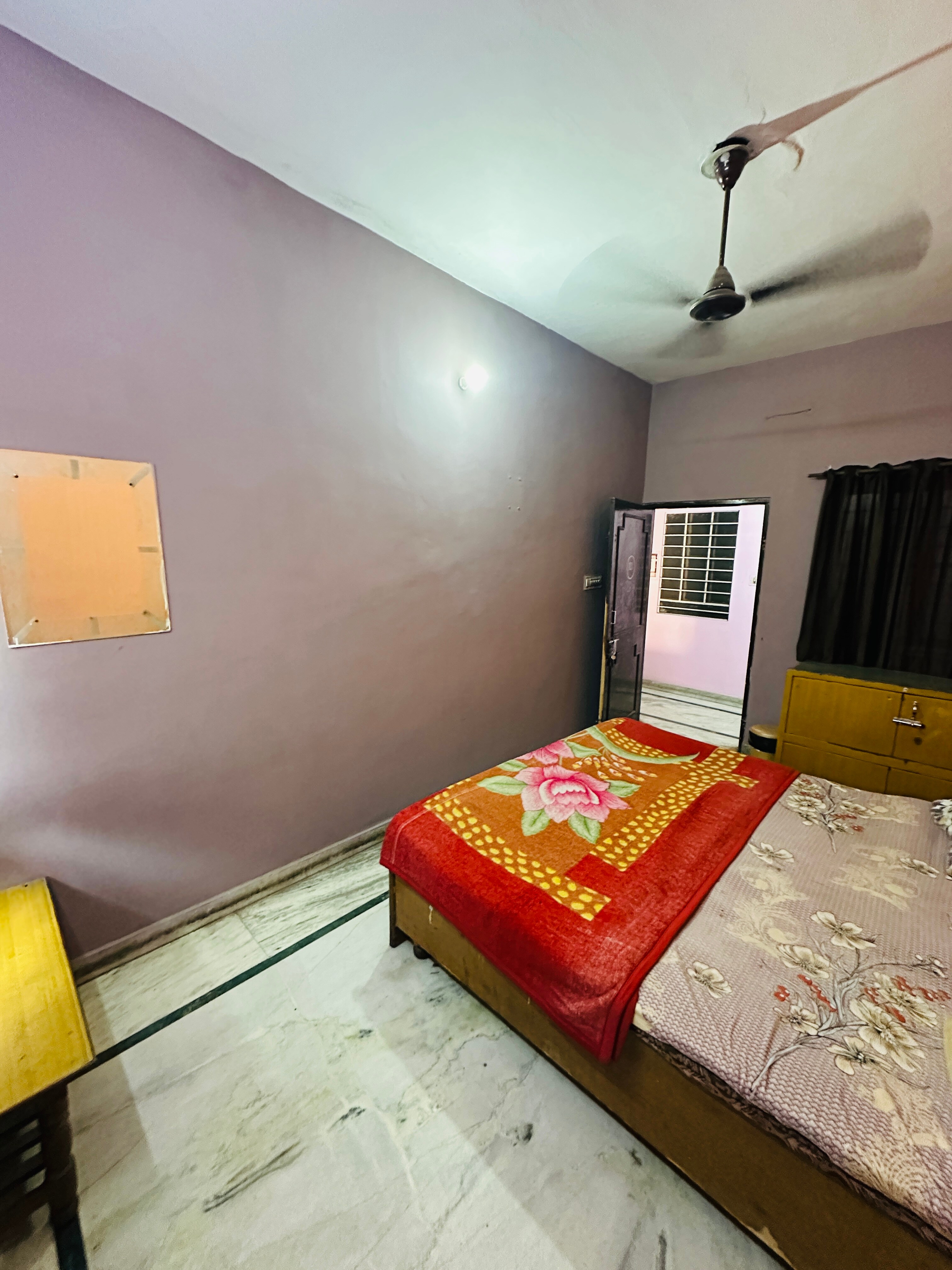 Chandar Guest House - Tap to explore photos
