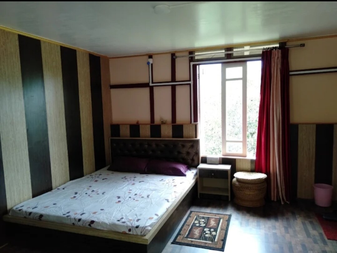 Dhunihomestay - Tap to explore photos