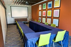 Holiday Inn Express & Suites NEW BRAUNFELS