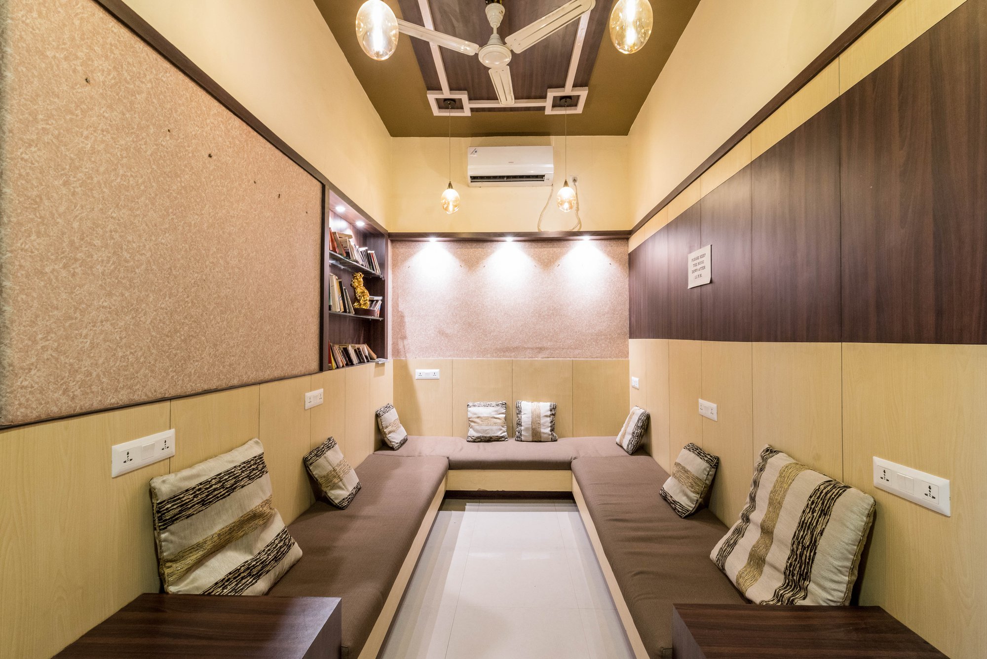 Social Safari Hostel | Rooms & Dorms - Tap to explore photos