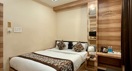 HOTEL GANAPATI Room Type - Economy Double Room HOTEL GANAPATI Room Type - Economy Double Room