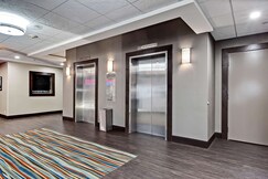 Best Western Plus Port O'Call Hotel