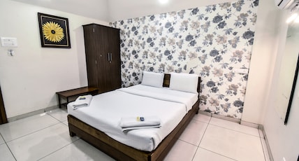 Hotel Prafulla Room Type - Deluxe Room AC Hotel Prafulla Room Type - Deluxe Room AC