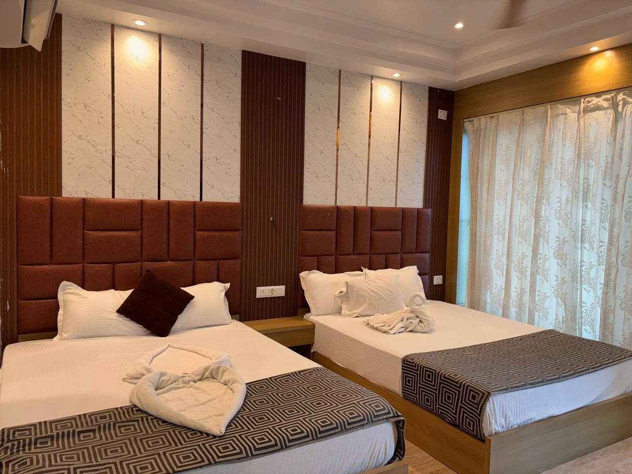 Lands End - Tap to explore photos