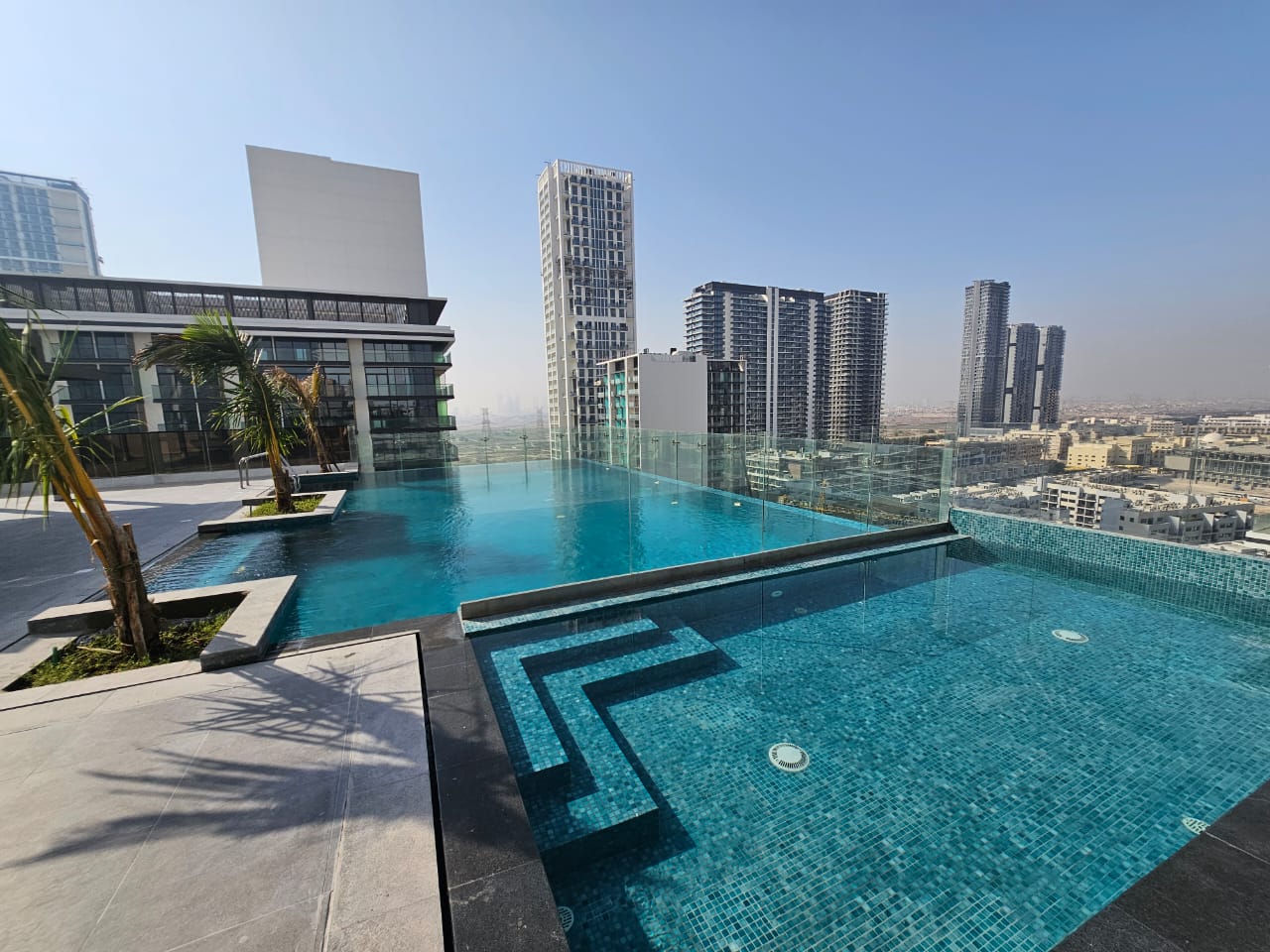 Luxury Studio in Jumeirah Village Circle - Tap to explore photos